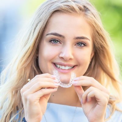 Renova-Dental-Invisalign-Blog-Image-01 Renova-Dental-Invisalign-Blog-Image-01